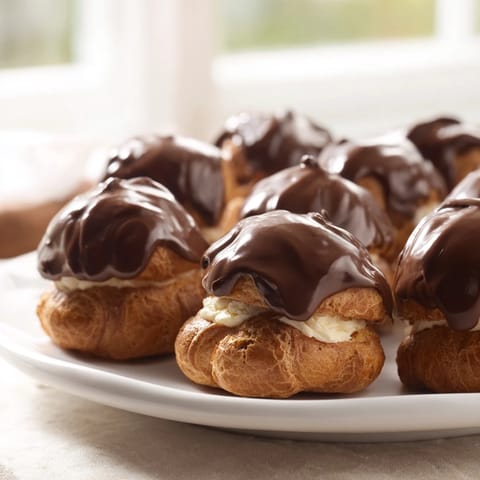 Mini Chocolate Éclairs Delight